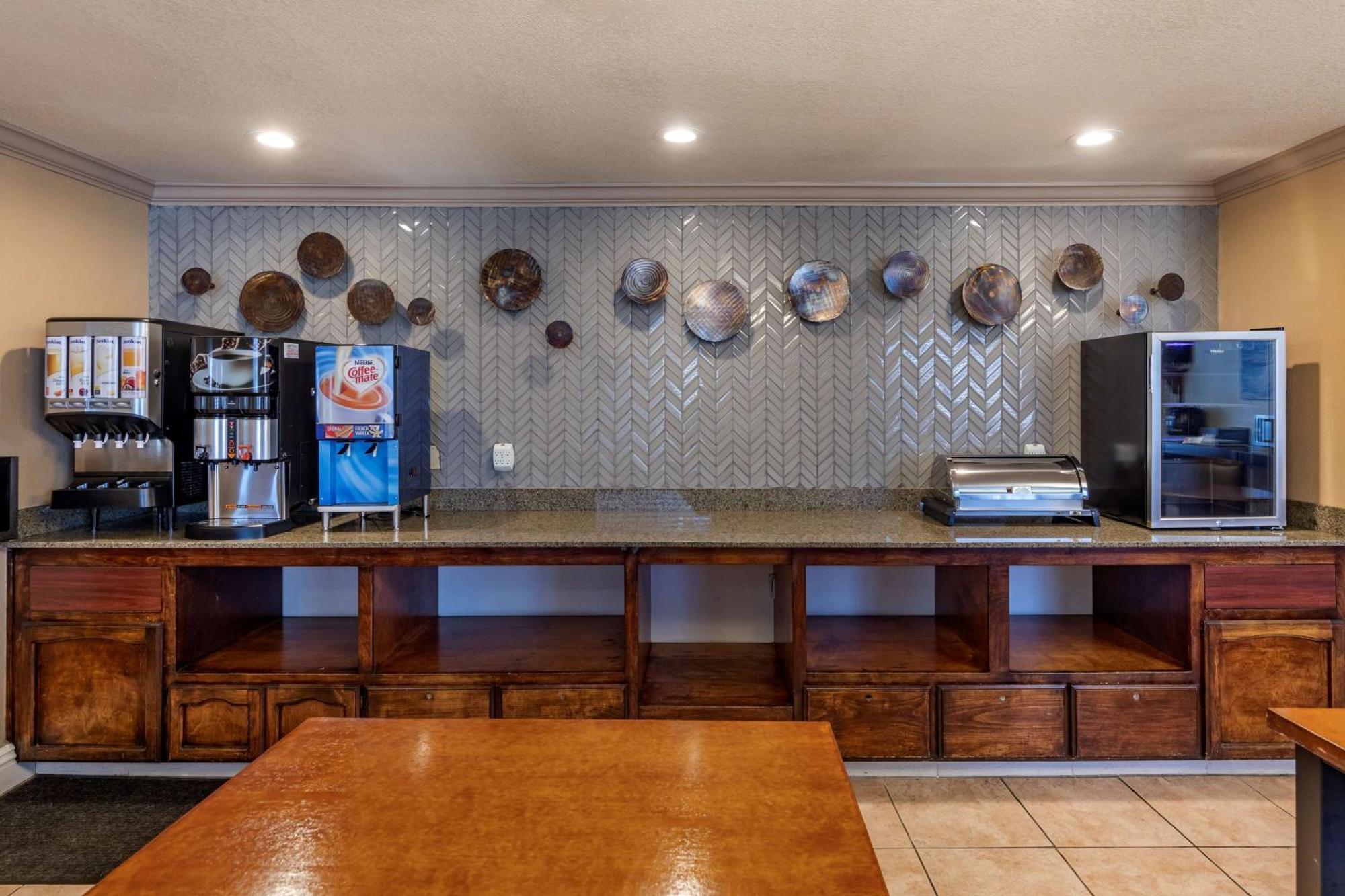 Best Western Plus John Jay Inn & Suites Palmdale Eksteriør bilde